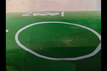 salg af John Deere 8400R RIGHT Lift Cylinder