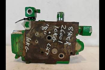 salg af John Deere 8400R  Hydraulic lift valve