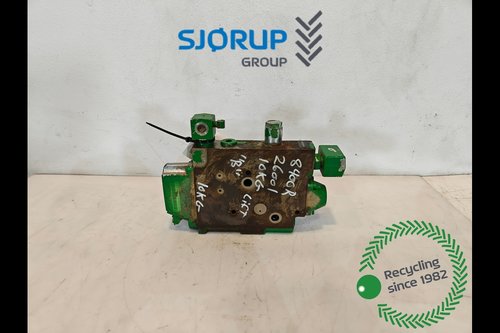 salg af John Deere 8400R  Hydraulic lift valve