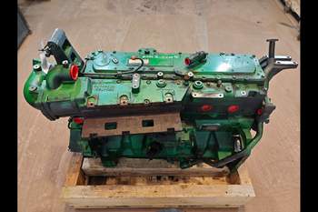 salg af John Deere 8400R  Engine