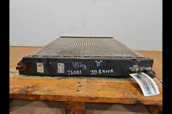 salg af John Deere 8400R  Oil Cooler