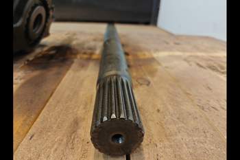 salg af John Deere 8400R  PTO