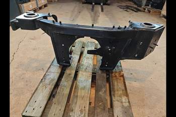 salg af John Deere 8400R  Frame