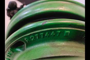 salg af Remskiva John Deere 8400R 