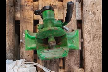 salg af John Deere 8400R  Pick Up Hitch