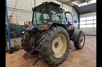 salg af Ford 8240 traktor