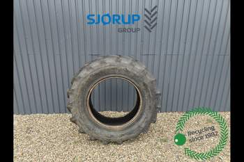 Dæk Ford 8240 For Venstre