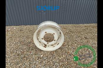 Framhjulsfälg Ford 8240 HÖGER