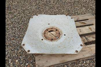 salg af Fælgplade Ford 8240 Bag Venstre