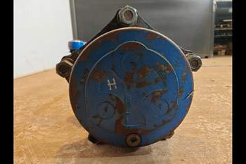 salg af Foraksel Ford 8240