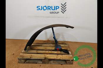 Forskærm Ford 8240 Højre