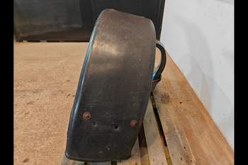 salg af Forskærm Ford 8240 Venstre