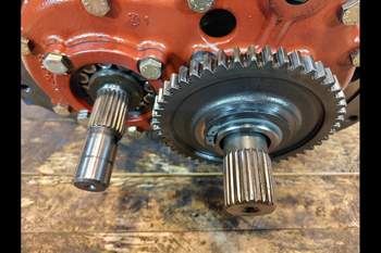 salg af Gearkasse Ford 8240