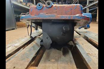 salg af Lift Ford 8240