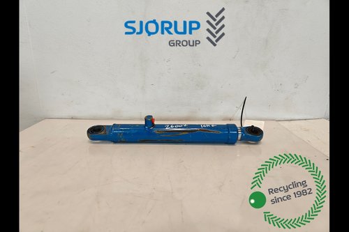 salg af Liftcylinder Ford 8240