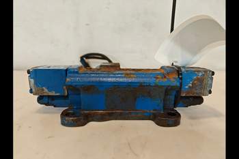 salg af Liftventil Ford 8240