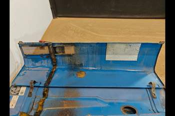 salg af Motorhjelm Ford 8240