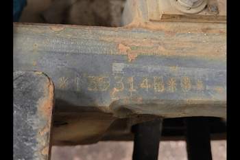 salg af New Holland TS100 traktor