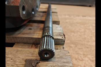 salg af Bagtøj New Holland TS100