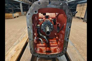 salg af Bagtøj New Holland TS100