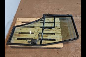 salg af Dør New Holland TS100 Venstre