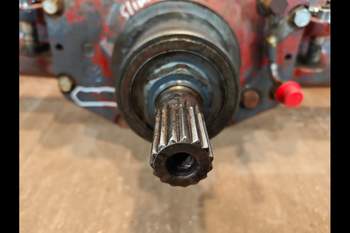 salg af Foraksel New Holland TS100