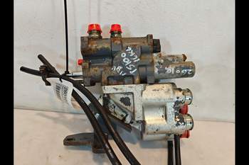 salg af Fjernudtagsventil New Holland TS100