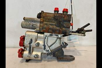 salg af Fjernudtagsventil New Holland TS100