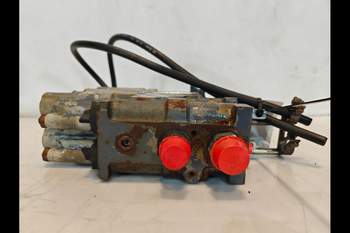 salg af Fjernudtagsventil New Holland TS100