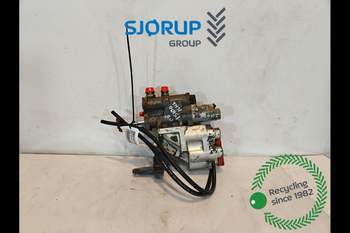 Fjernudtagsventil New Holland TS100 Fjernudtagsventil New Holland TS100