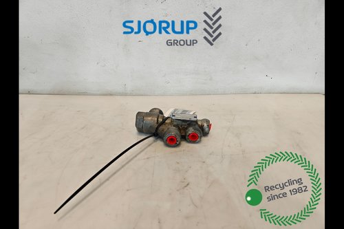 salg af Hydraulikventil New Holland TS100