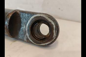 salg af Liftcylinder New Holland TS100