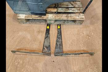 salg af Motorhjelm New Holland TS100