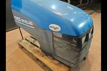 salg af Motorhjelm New Holland TS100
