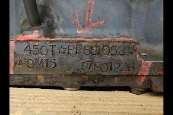 salg af Motor New Holland TS100