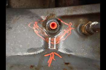 salg af Motor New Holland TS100