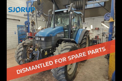 salg af New Holland TS100 traktor