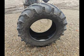 salg af Dæk Massey Ferguson 6718S For Højre