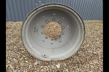 salg af Fælg Massey Ferguson 6718S For Højre