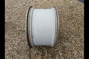 salg af Fælg Massey Ferguson 6718S For Højre