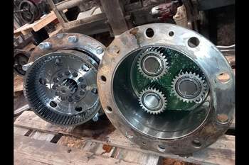 salg af Slutdrev Massey Ferguson 6718S Venstre