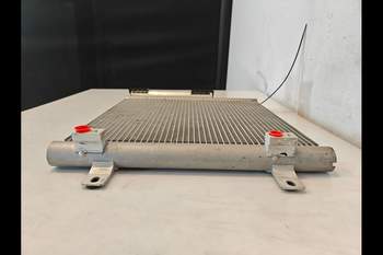 salg af Kondensor Massey Ferguson 6718S