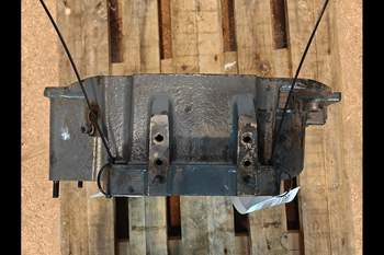 salg af Svinghjulshus Massey Ferguson 6718S