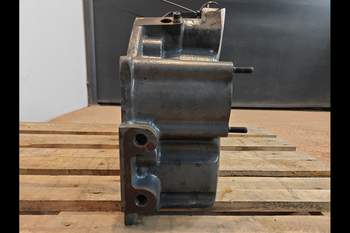 salg af Svinghjulshus Massey Ferguson 6718S