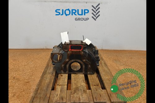 salg af Svinghjulshus Massey Ferguson 6718S