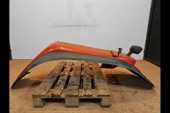 salg af Kotflügel Hinten M135 LINKS