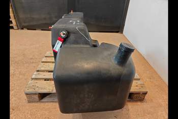 salg af Dieseltank New Holland M135