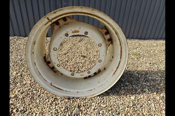 salg af Fælg New Holland M135 For Højre