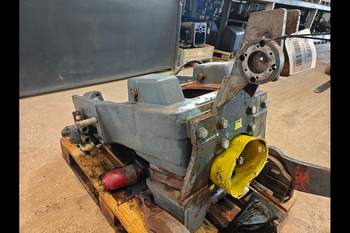 salg af Frontlyftar  M135 