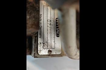 salg af Affjedringsventil Massey Ferguson 7495